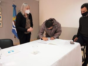 El Gobierno Provincial entregó matrículas a cooperativas