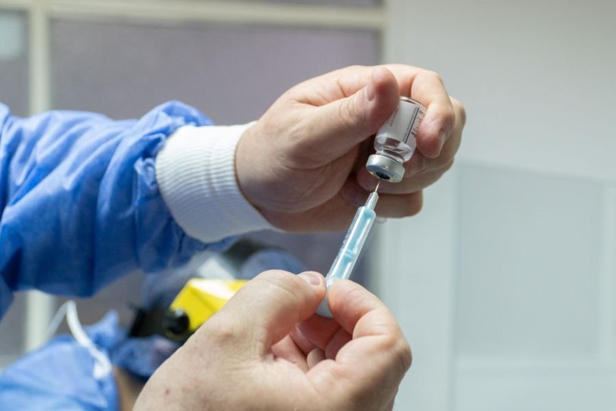 Vacunar para prevenir: Hasta el momento se otorgaron más de dos mil turnos