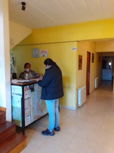 Turismo profundiza la bioseguridad en hospedajes en El Chaltén