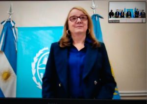 Firma de convenios con las localidades de Pico Truncado y Caleta Olivia