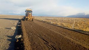 Vialidad Provincial lleva a cabo tareas en la pista del Aeroclub de El Chaltén