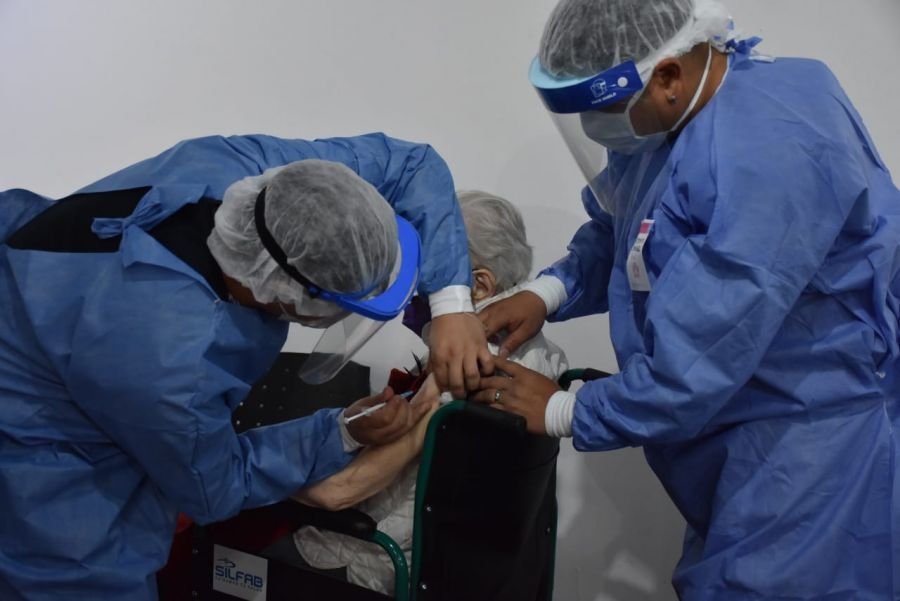 Vacunar para prevenir: ¿Qué se debe tener en cuenta para la aplicación de la segunda dosis?