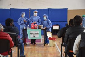 El equipo de vacunadores itinerantes se hizo presente en Gobernador Gregores