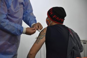 Vacunar para Prevenir: Más de mil esenciales recibieron las vacunas de COVID