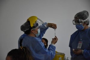 Vacunar para Prevenir: Más de mil esenciales recibieron las vacunas de COVID