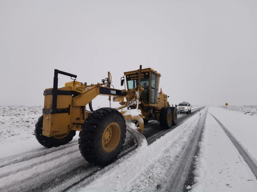 Vialidad Provincial concreta distintas acciones en las localidades de Santa Cruz