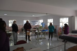 Se entregaron insumos textiles a emprendedoras de la Economía Social