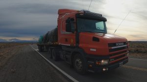 Santa Cruz puso en funcionamiento la primera planta sistematizada semiautomáticamente de líquido antihielo