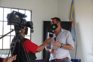 Santa Cruz puso en funcionamiento la primera planta sistematizada semiautomáticamente de líquido antihielo