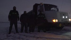 Vialidad Provincial realiza tareas de despeje de nieve y distribución de sal en rutas