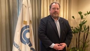 Evalúan herramientas para equiparar la competencia en el mercado electrónico