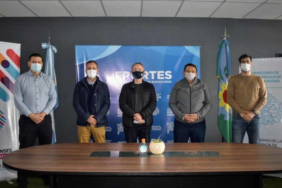 Santa Cruz avanza en gestiones para tener una pista profesional de atletismo