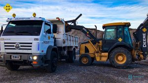Mujeres se capacitan para operar maquinaria vial