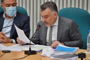 Álvarez: “Buscamos recuperar la capacidad de pensar en plural”