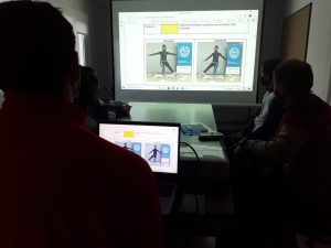 Entrega de informe sobre evaluaciones físicas a las patinadoras de la selección nacional