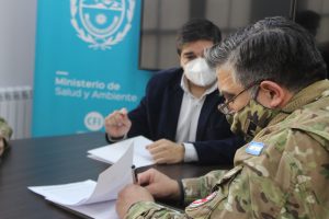 Salud firmó la prórroga del convenio de cooperación con autoridades del Hospital Militar