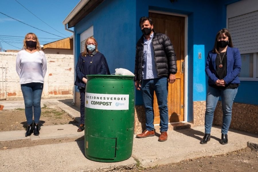 Acciones verdes: El Gobierno de Santa Cruz ya entregó más de 400 composteras