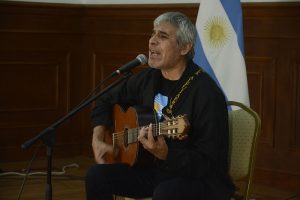 Santa Cruz conmemoró el Día de la Independencia con la tradicional Velada Patriótica