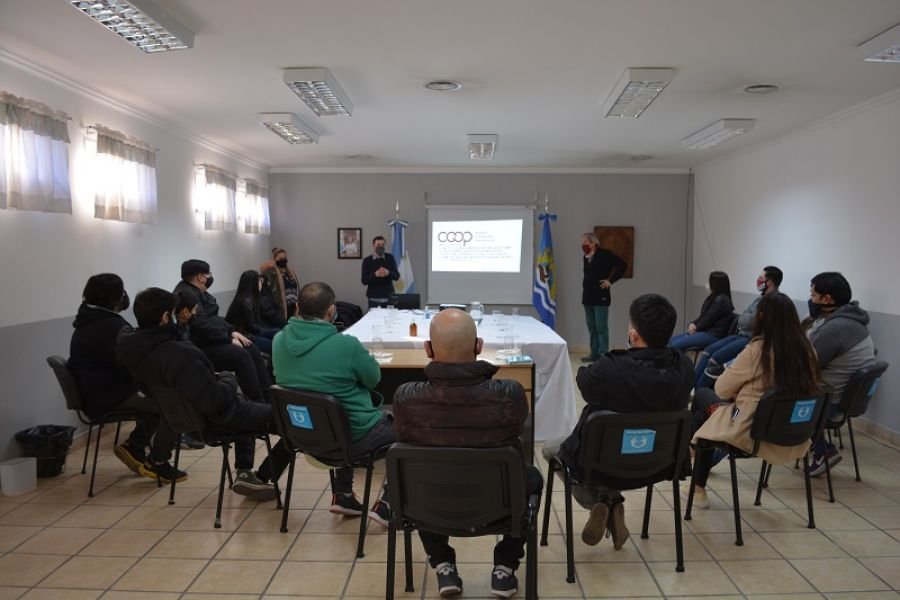 Realizaron capacitación para titulares pre cooperativos
