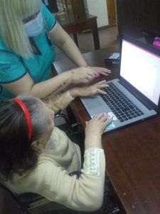 Adultos y adultas mayores conmemoraron el Día Mundial del Cerebro
