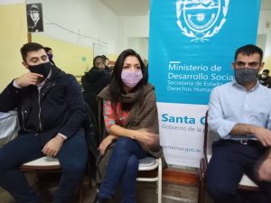 El Gobierno llevó a cabo una mesa de trabajo de colectividades y migrantes