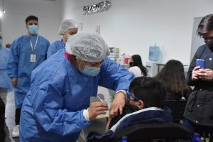 Comenzó la vacunación a menores entre 12 y 17 años con comorbilidades en Santa Cruz