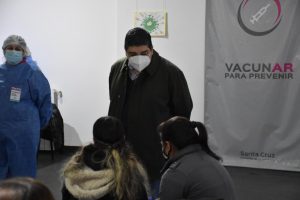 Comenzó la vacunación a menores entre 12 y 17 años con comorbilidades en Santa Cruz