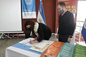 Santa Cruz firmó acta compromiso para la eliminación de las violencias por motivos de género en el deporte