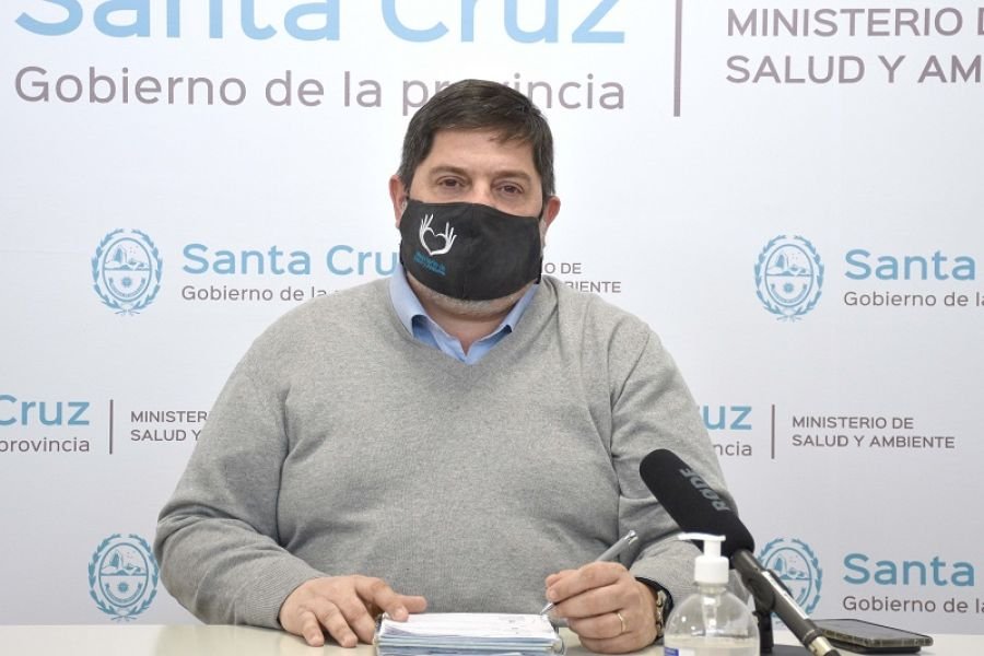Verbes: “Se aplicaron más de  310 mil dosis en Santa Cruz”