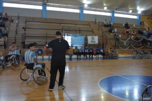 Concretaron clínica de básquet sobre sillas de ruedas con deportistas y referentes de clubes