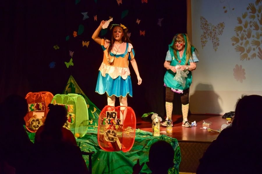 #CicloATodoTeatro: Ayer se presentó la obra "Los verdemanitos de Verdeman en el Complejo Cultural Santa Cruz