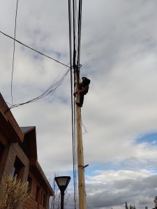 Telecomunicaciones realiza distintos trabajos para garantizar la comunicación en las localidades de Santa Cruz