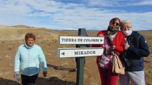 Jubilados y jubiladas de Perito Moreno disfrutaron de excursión organizada por la Caja de Previsión Social