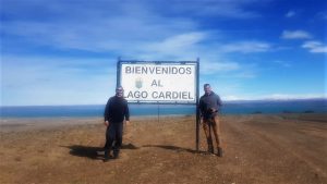 Realizaron muestreo de la trucha arcoíris en el Lago Cardiel