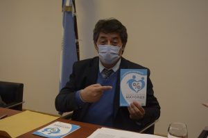 El Gobierno de Santa Cruz firmó nuevos convenios del programa “Descuentos Mayores”