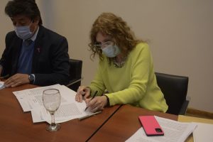 El Gobierno de Santa Cruz firmó nuevos convenios del programa “Descuentos Mayores”