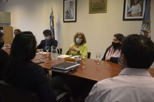 El Gobierno de Santa Cruz firmó nuevos convenios del programa “Descuentos Mayores”