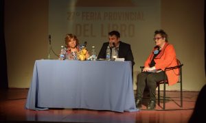 Gran respuesta del público santacruceño en el tercer día de la Feria Provincial del Libro