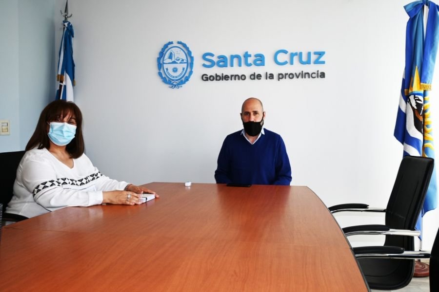 Avanzan en acciones que impulsen el desarrollo turístico y cultural de Caleta Olivia