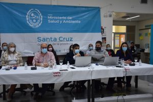 Autoridades de Salud se reunieron con directores y directoras de los hospitales de Santa Cruz