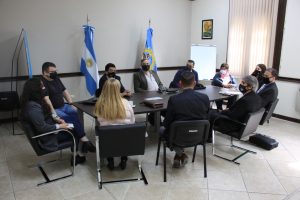Continúan las mesas de trabajo para la implementación del software SARHA en Educación