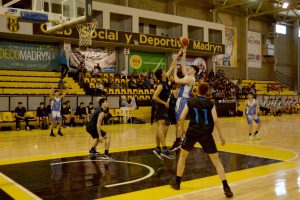 Santa Cruz jugará por tres medallas de bronce en las definiciones de básquet y fútbol femenino