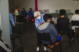 Hoy comenzó la entrega del Carnet Sanitario en Santa Cruz