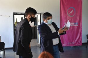 Hoy comenzó la entrega del Carnet Sanitario en Santa Cruz