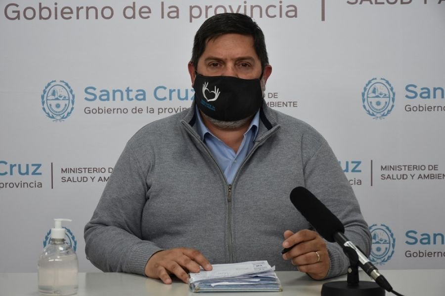 Verbes: “Las personas mayores de 40 años que se vacunaron con las dos dosis de Sinopharm van a poder recibir la tercera dosis con Astrazeneca”
