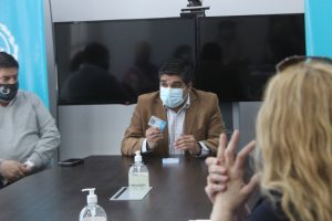 Salud entregó carnet sanitarios para pacientes oncológicos