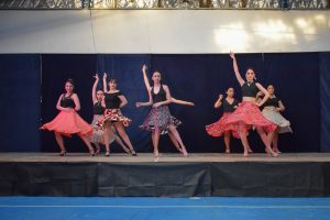 La Escuela Provincial de Danzas realizó una nueva Gala de Tango en el Centro Chileno