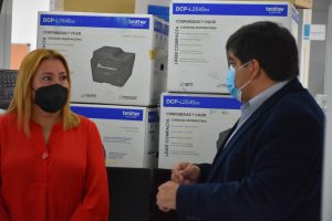 El Gobierno entregó computadoras e impresoras a Centros de Salud de la provincia