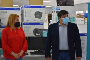 El Gobierno entregó computadoras e impresoras a Centros de Salud de la provincia
