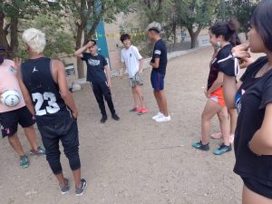 Estudiantes de Santa Cruz pueden ser parte de Prácticas Acuáticas y Fútbol Callejero